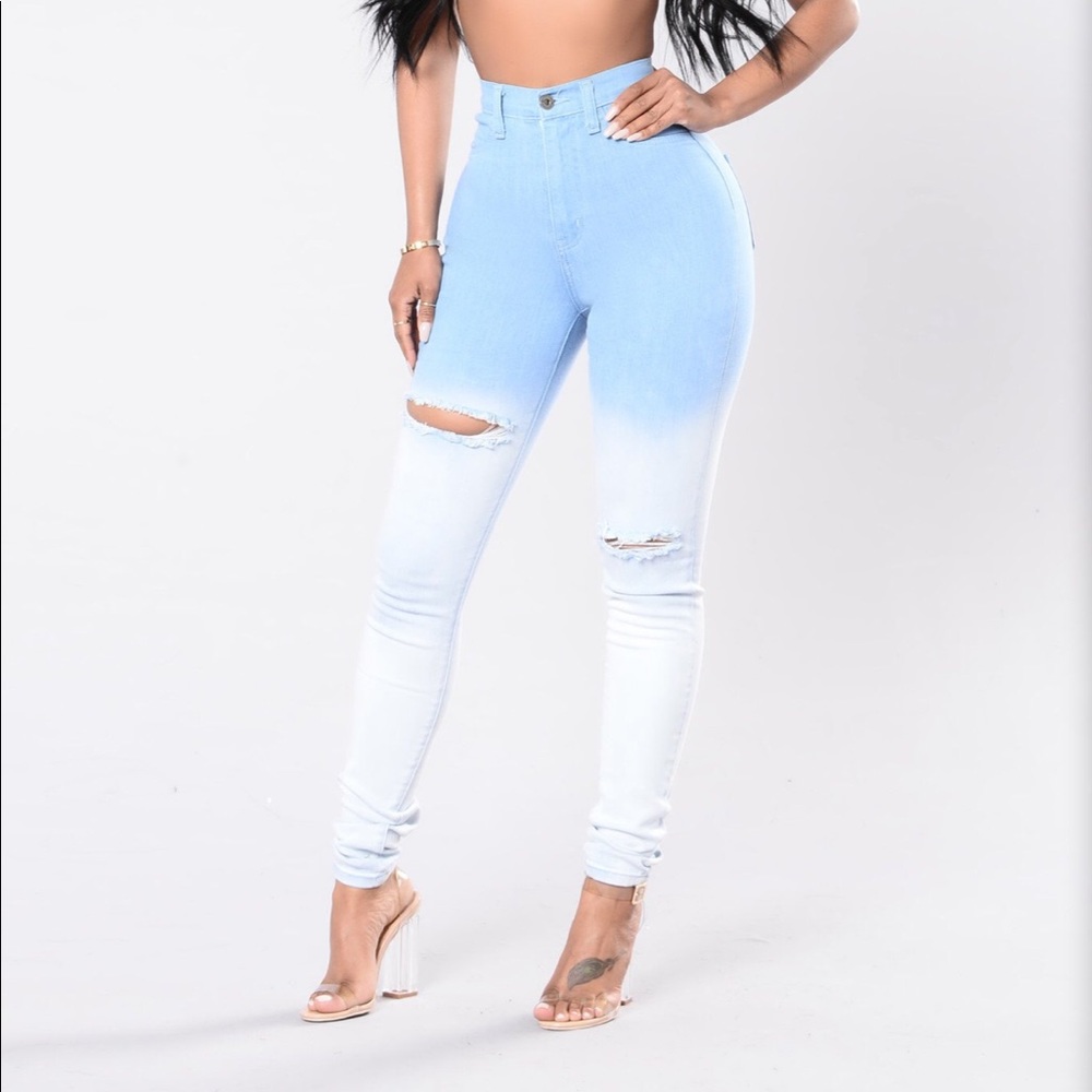 Fashion Nova Ombré Jeans✨